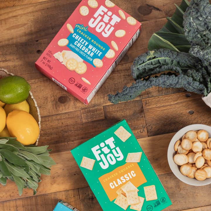 Cheezy White Cheddar Mini Cracker Rounds